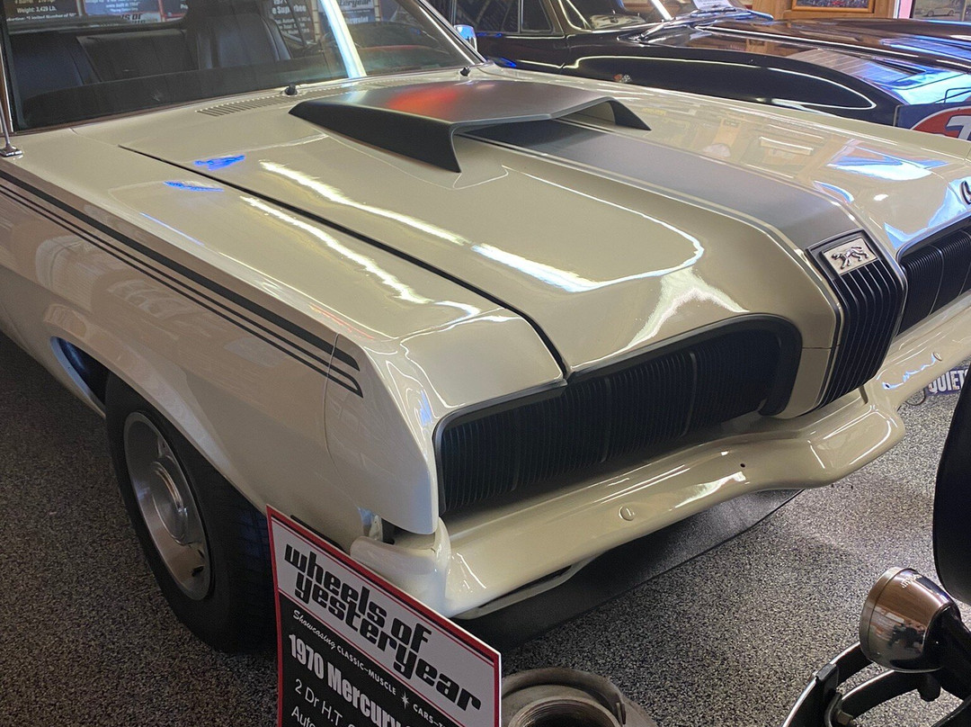 Wheels of Yesteryear-美特尔海滩必去景点