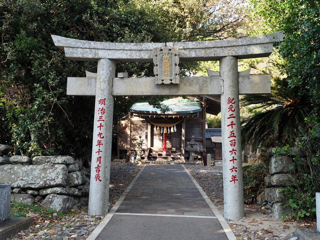 Komodahama Shrine景点图片