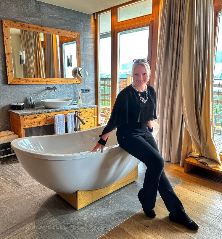 Nidum Casual Luxury Hotel主图