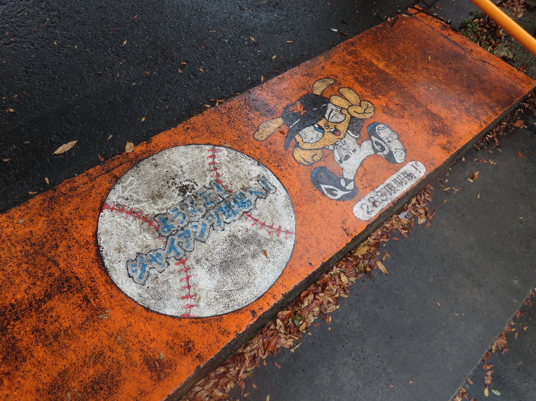 The road to the Giants-稻城市必去景点