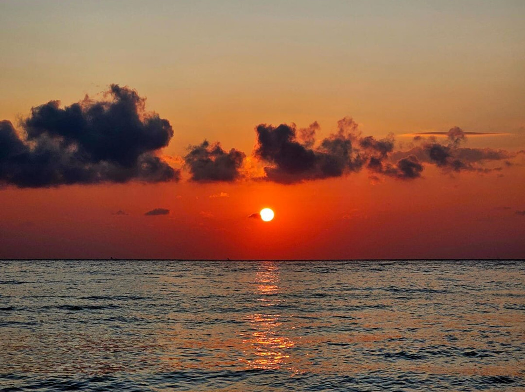 艾湄湾布里威拉塔潜水Spa度假酒店主图