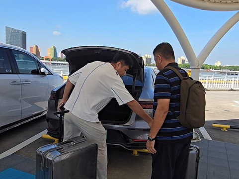 Mr Orange Transfers & Tours-上海市必去景点