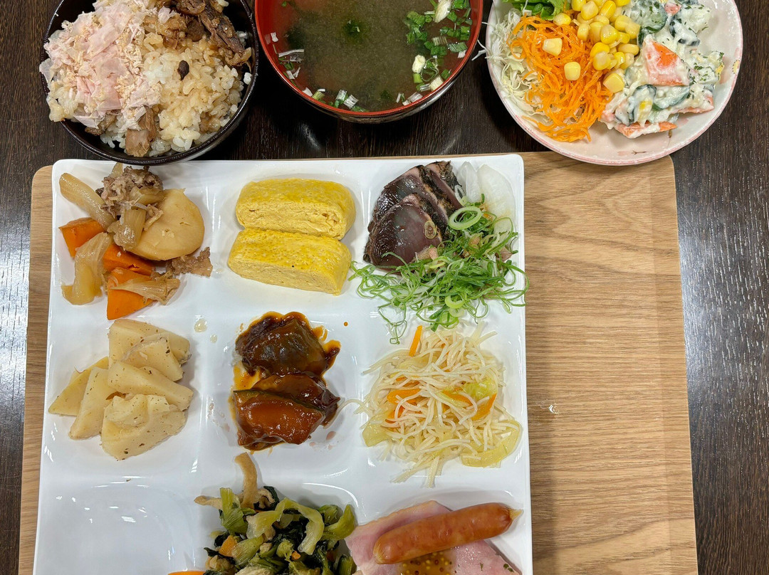 高知播磨屋桥西铁酒店主图