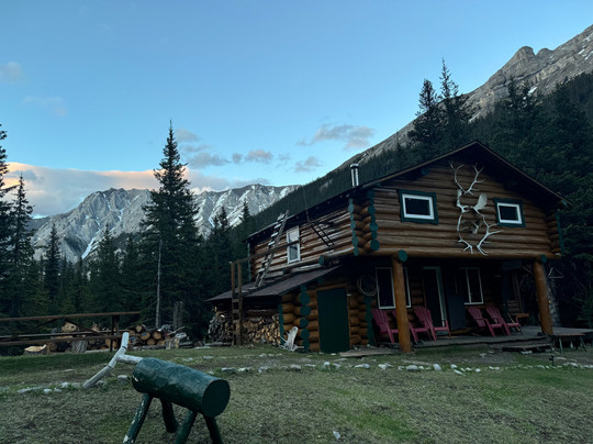 The Trail Riders of the Canadian Rockies-班夫必去景点