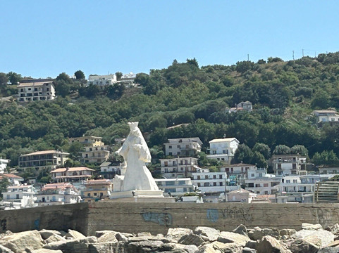 Sub Mania Diving Center-阿格罗波利必去景点