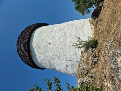 Oskui kerektemplom-Osku必去景点