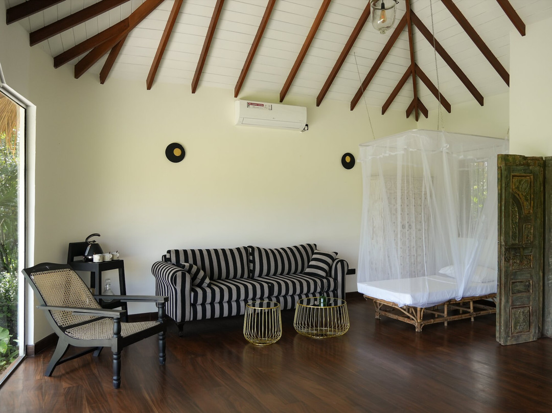 胡马泰拉绿色山林小屋主图