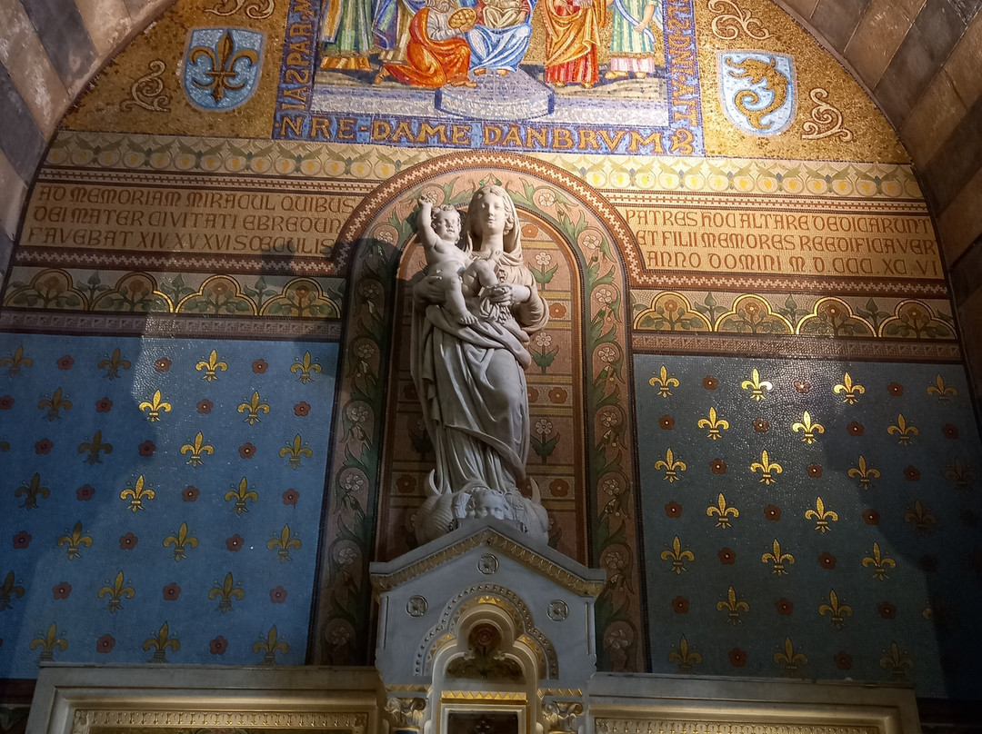Eglise Notre-Dame-du-Réal景点图片