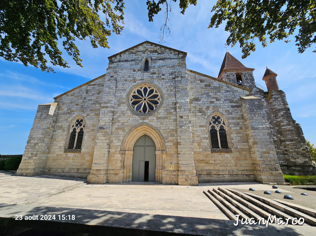Eglise Saint-pierre景点图片