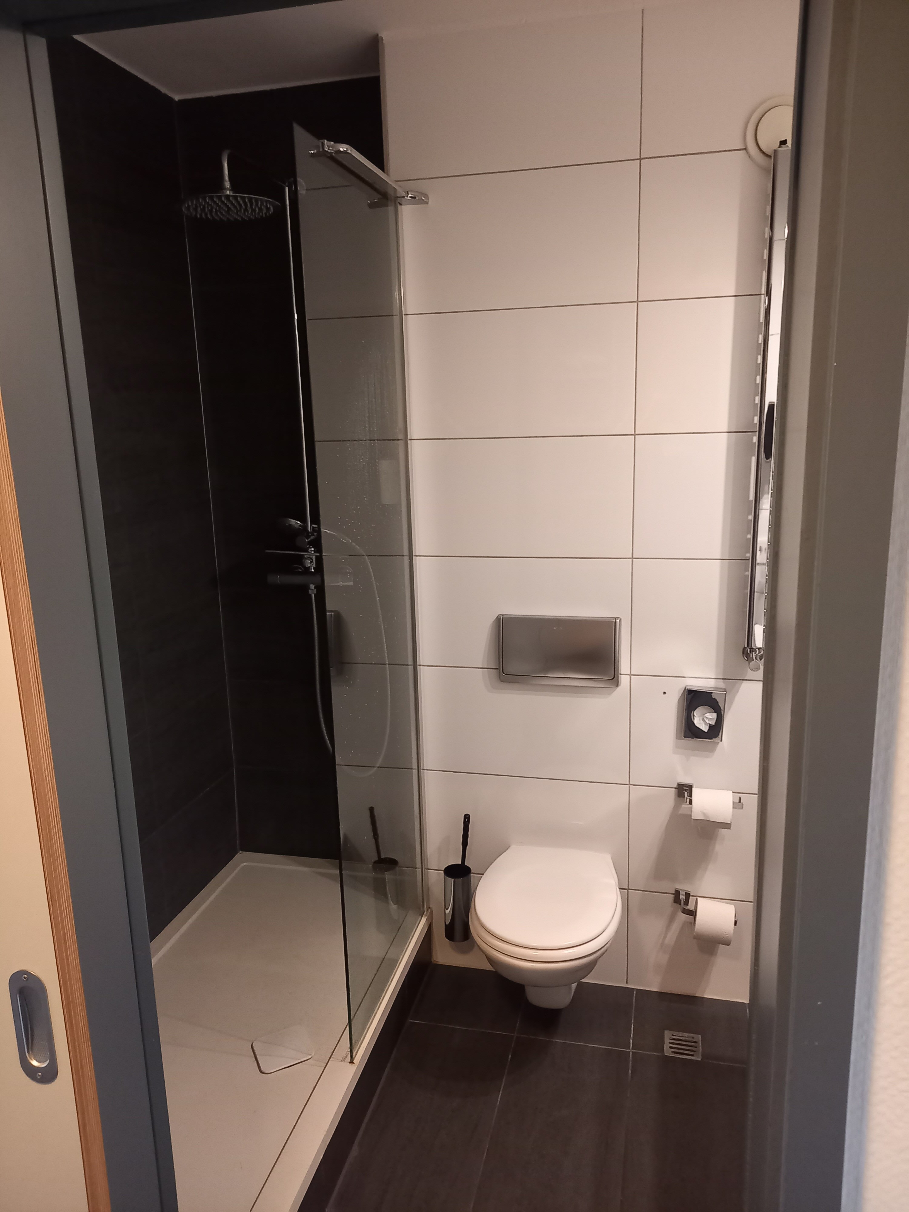 Achat Hotel Landshut-浴室