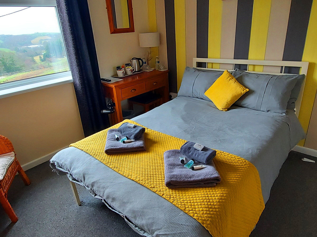 The Sportsmans Valley Hotel主图