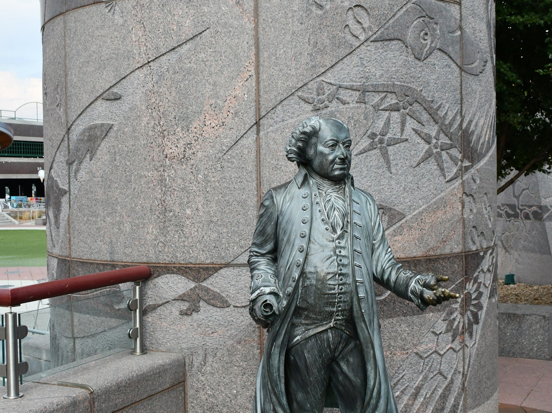 Main Street Square-拉皮德城必去景点