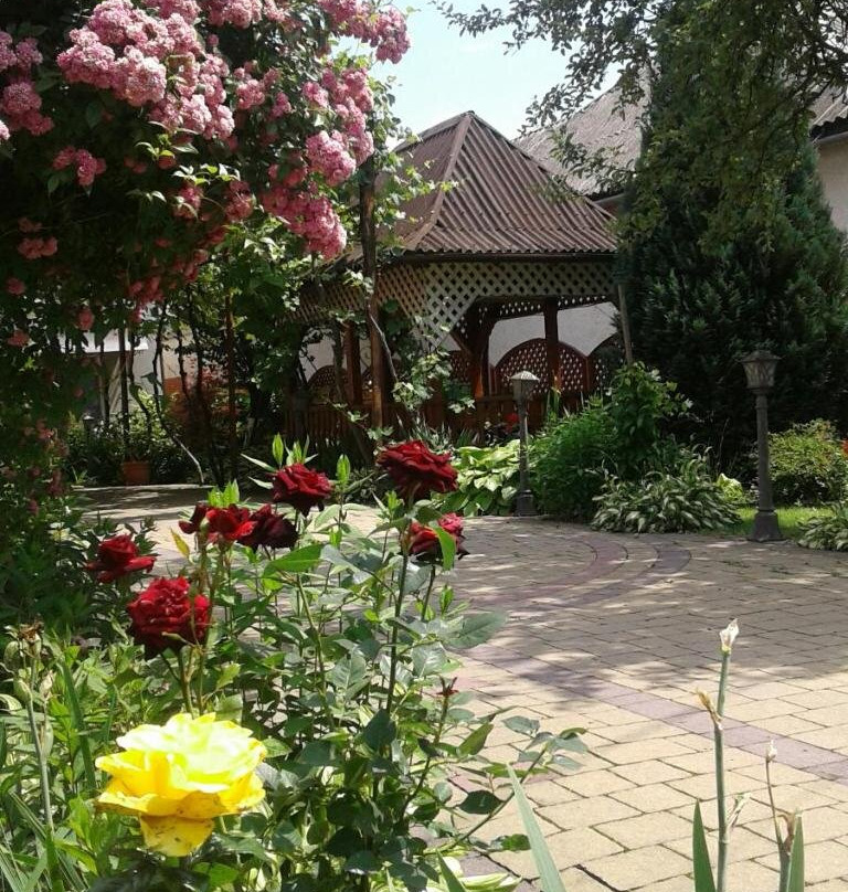 Manor At Arthur