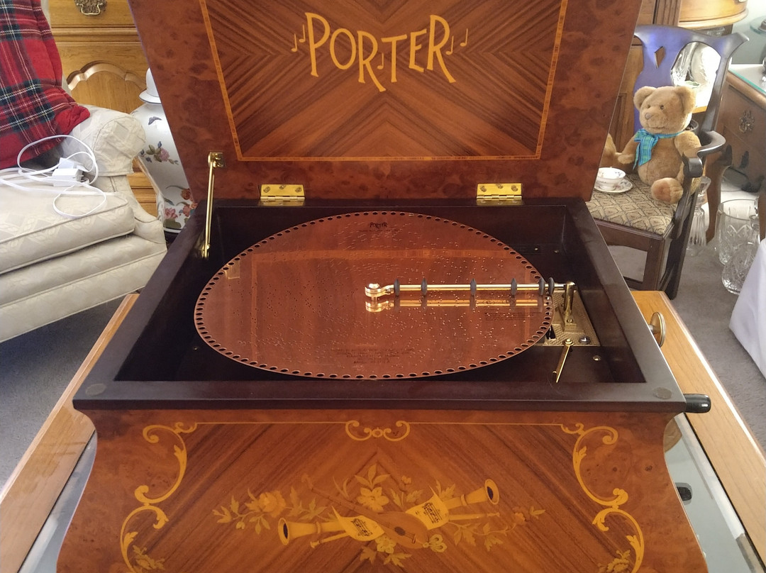 Christmas Treasures-Blue River必去景点