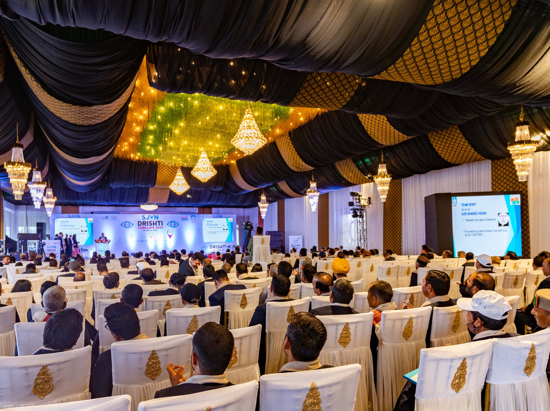 The Twin Towers Hotel主图