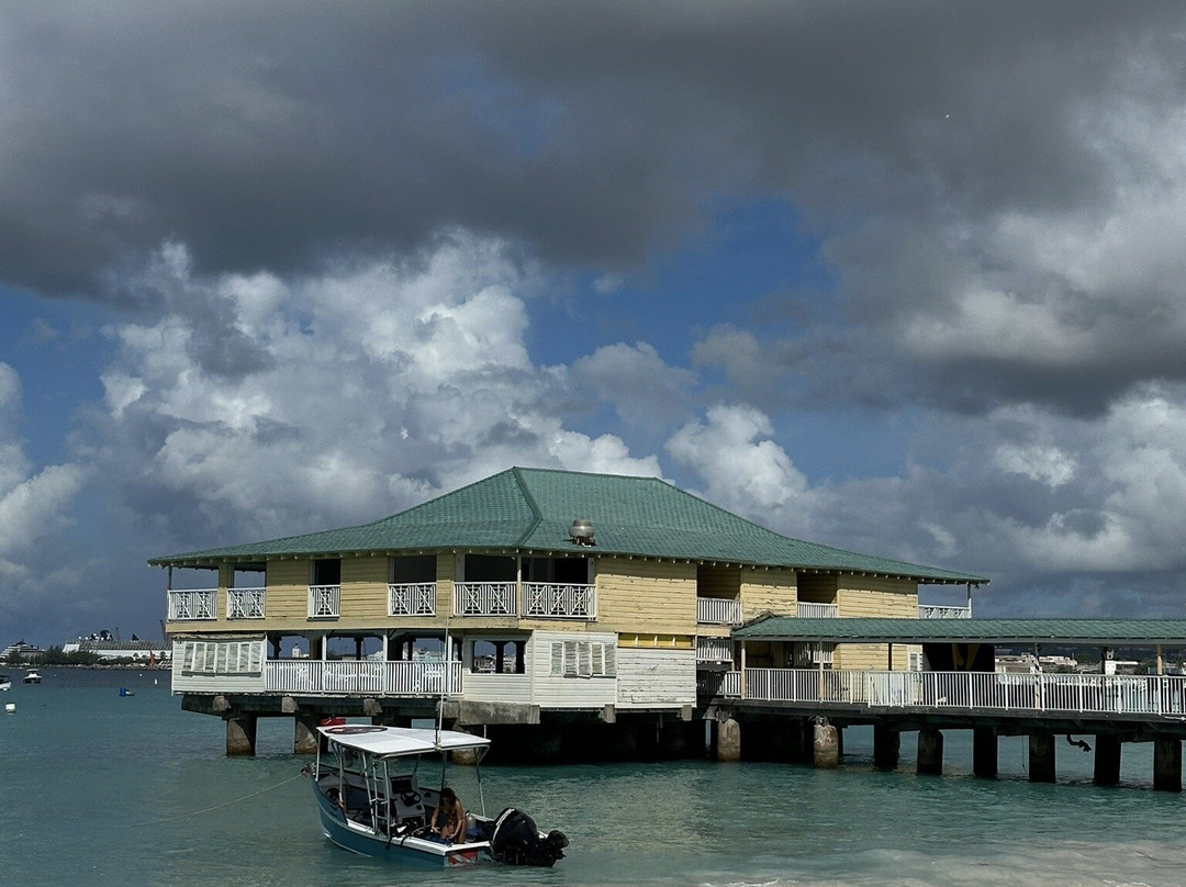 G Fish Watersports-布里奇顿必去景点