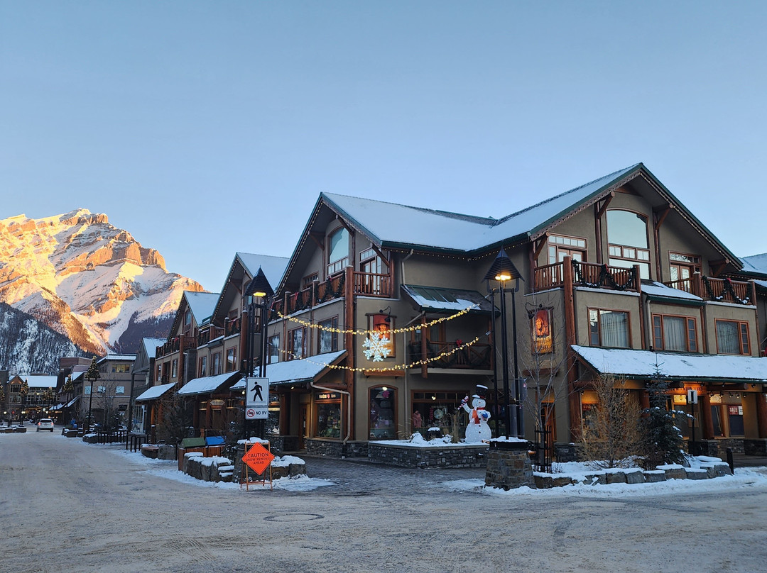 Brewster's Mountain Lodge