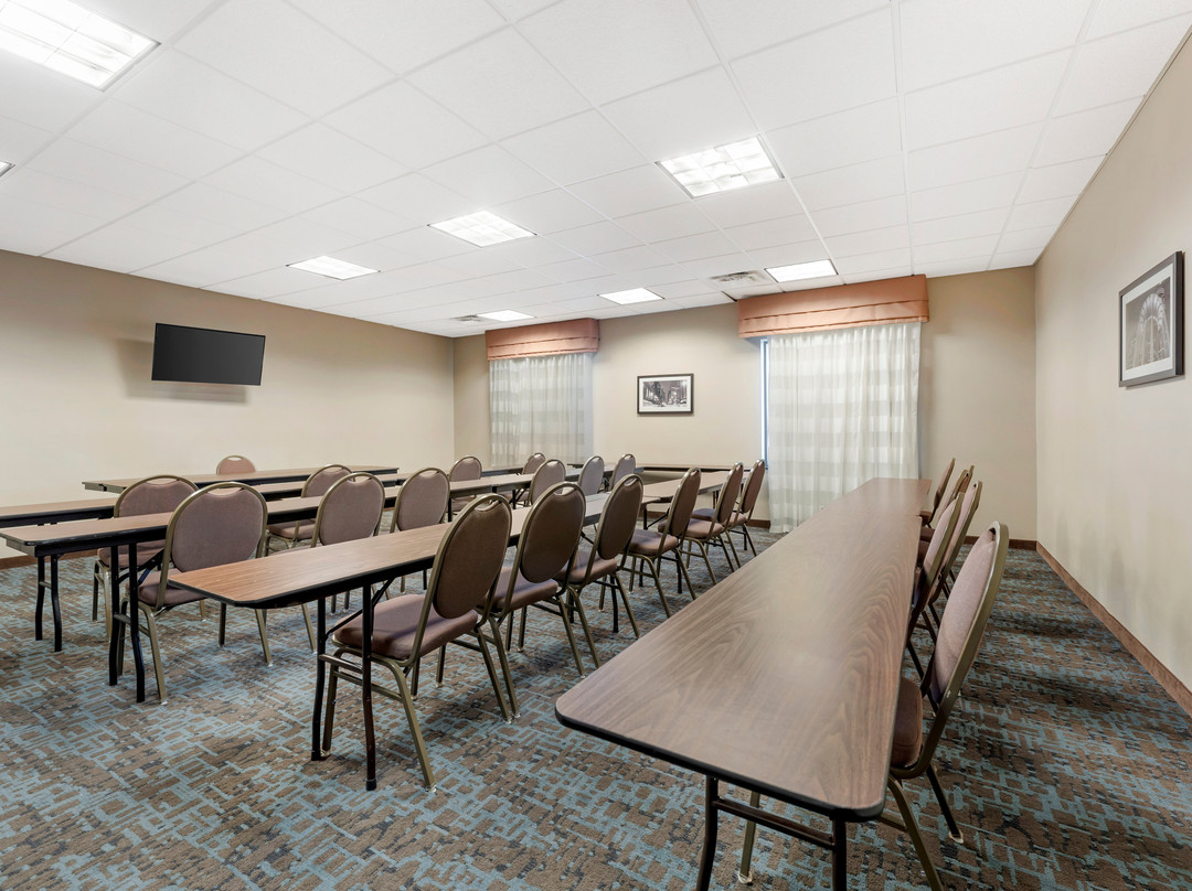 Sleep Inn & Suites Cumberland - LaVale主图