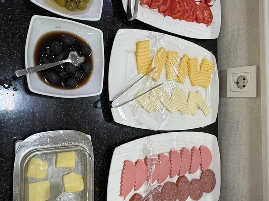 Registon Saroy Hotel主图