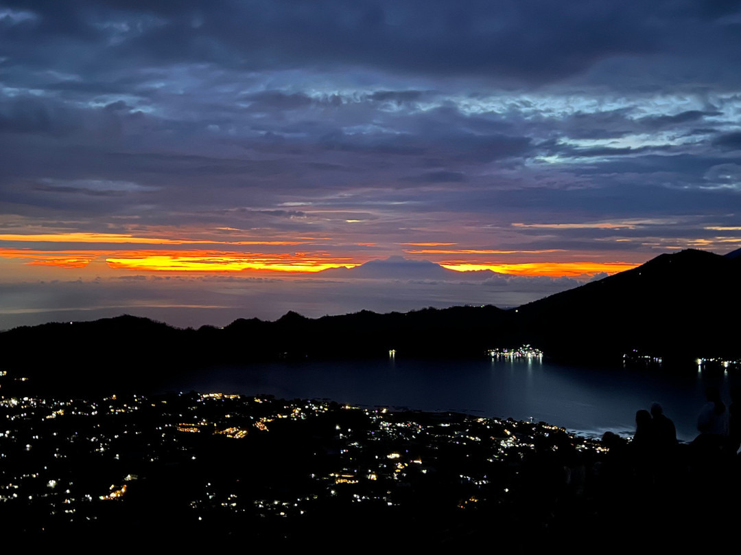Mount Batur Trekking Guide景点图片