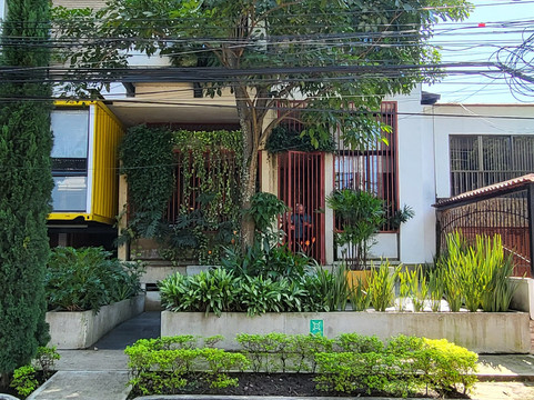 艾科茵德拉多酒店主图