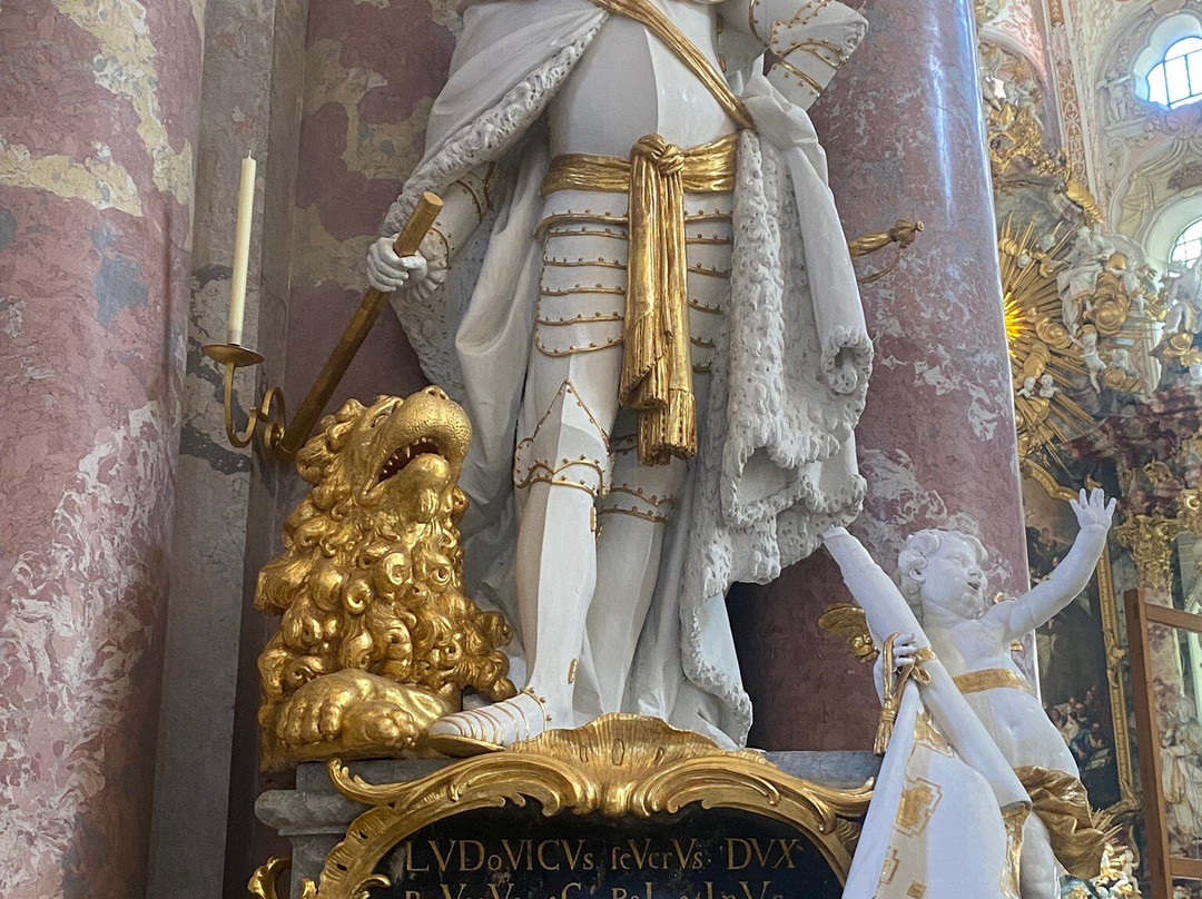 St. Maria Himmelfahrt-菲斯滕费尔德布鲁克必去景点