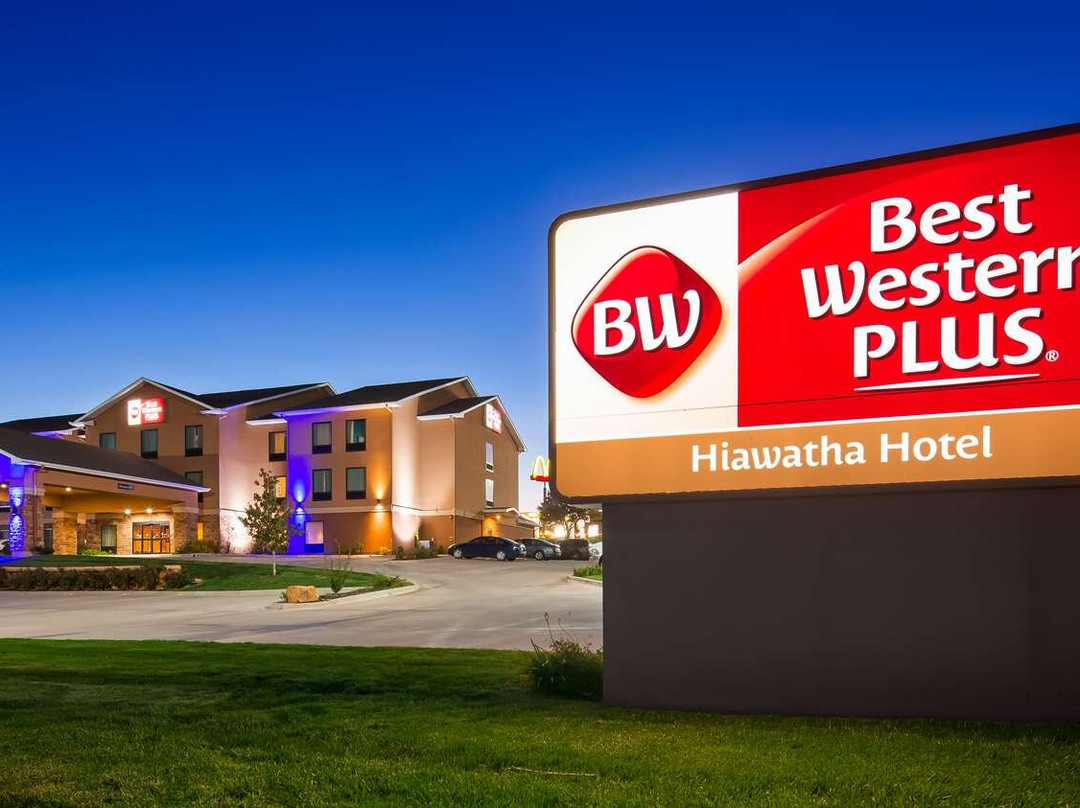 Bendena酒店住宿-Best Western Plus Hiawatha Hotel