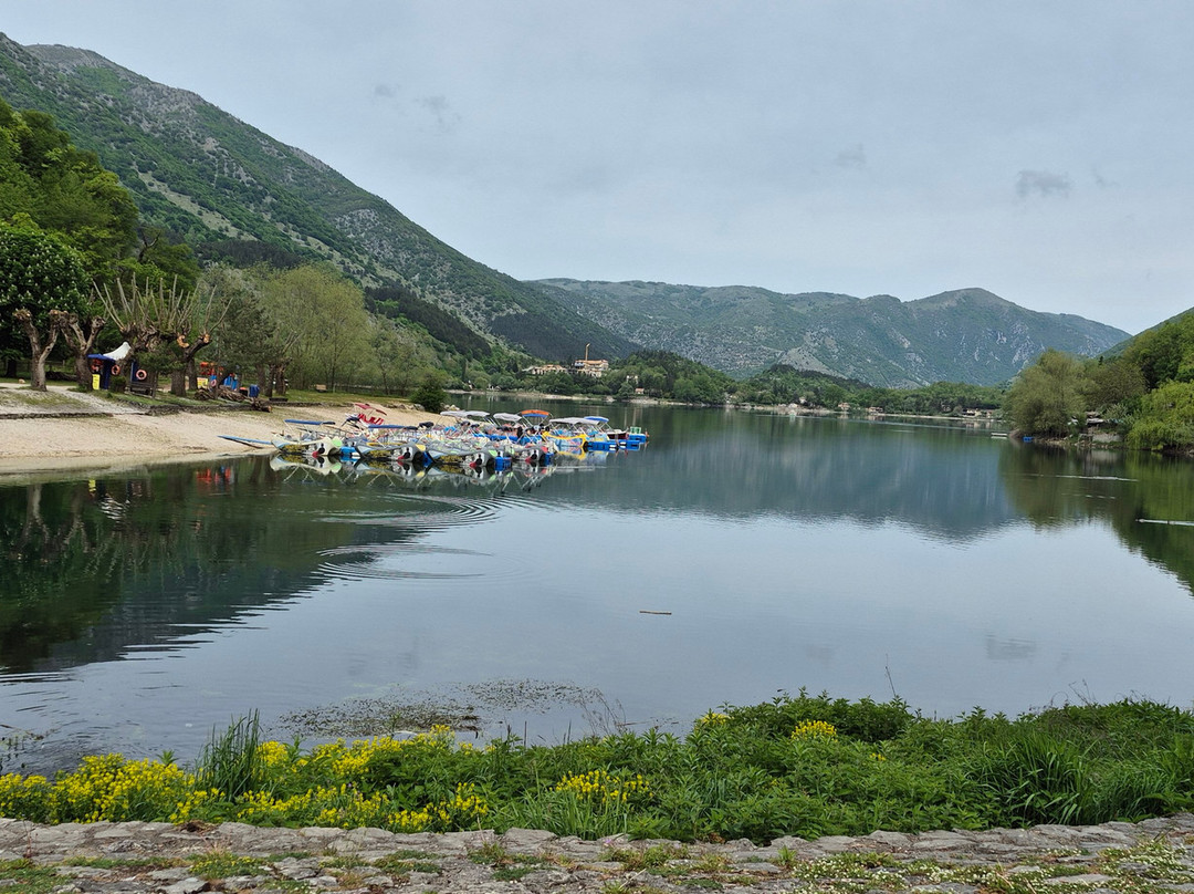 Chiesa della Madonna del Lago-Scanno必去景点