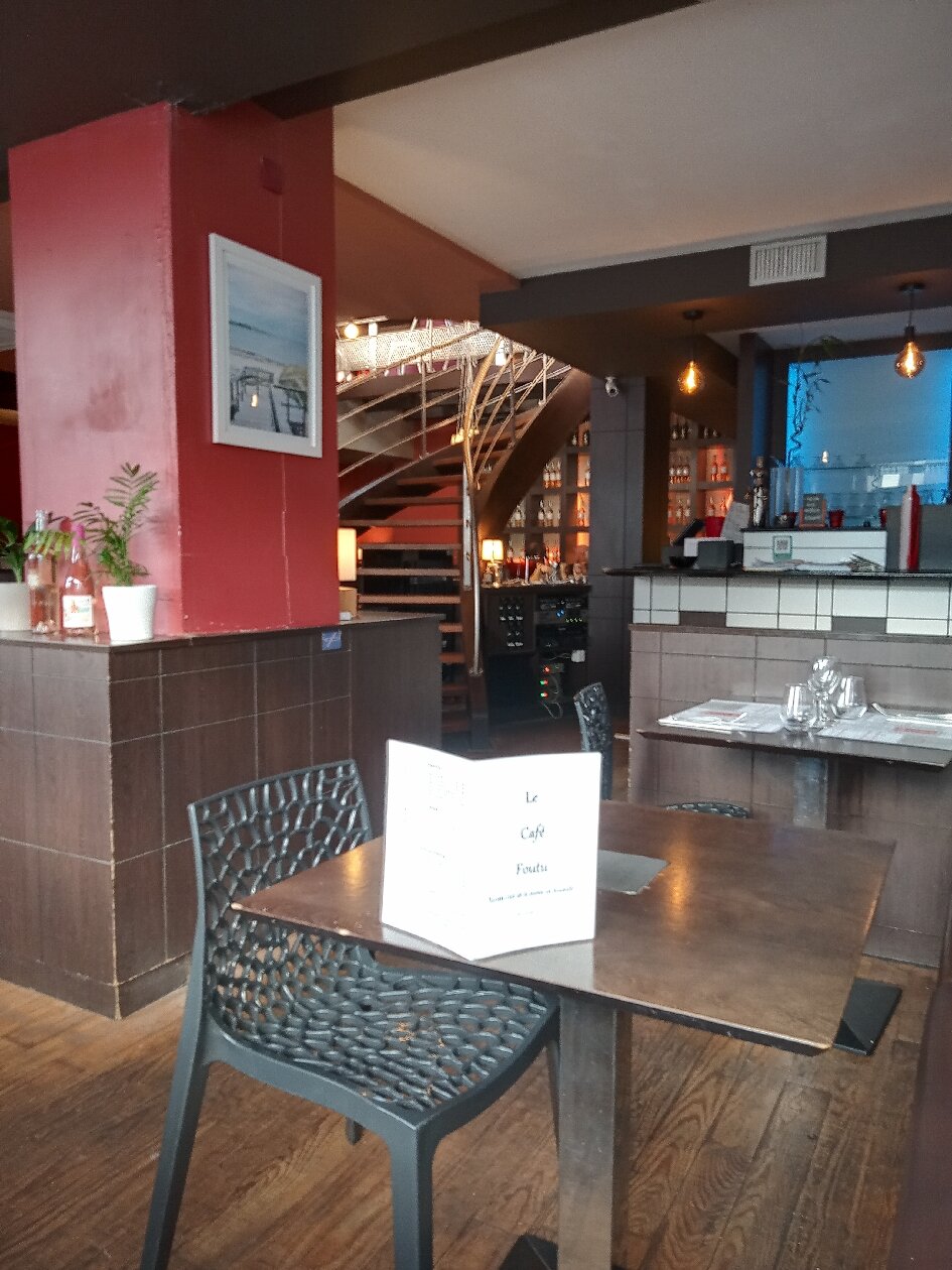 科尔努阿伊酒店-官方
