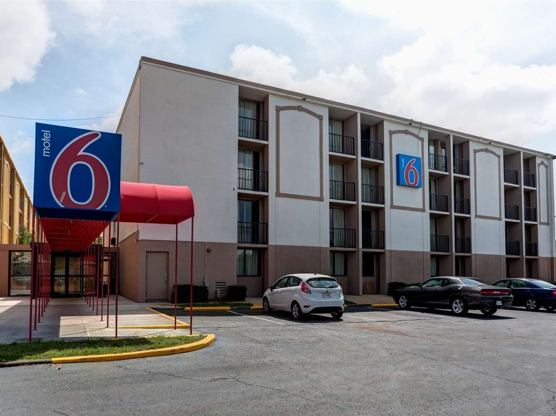 Motel 6 Jackson