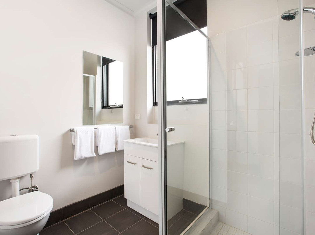 Nightcap at St Albans Hotel主图