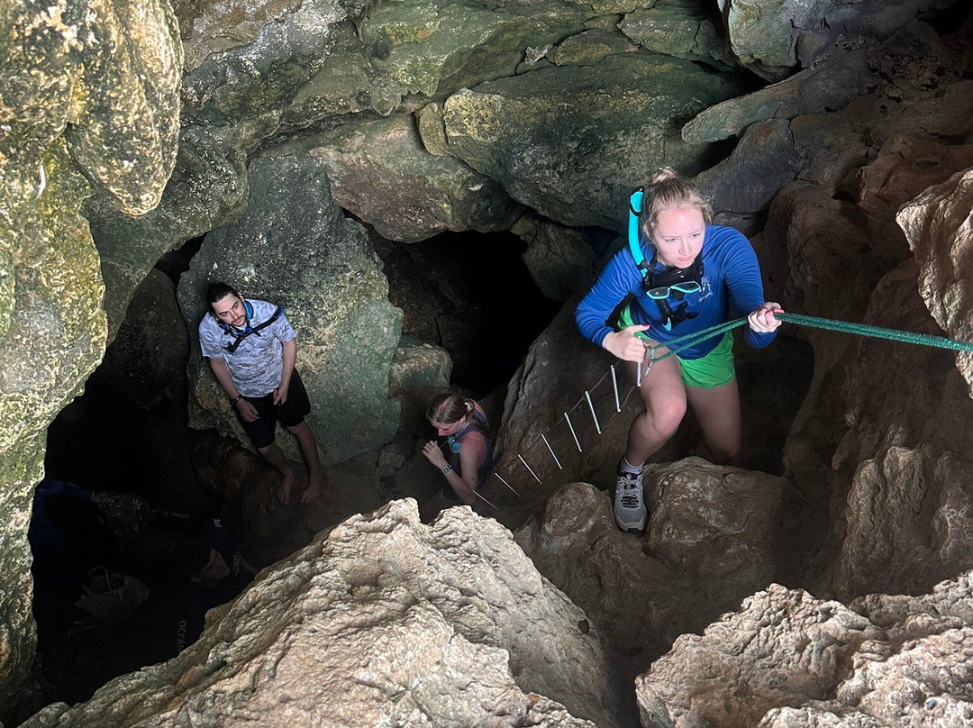 Go Caving Bonaire-Kralendijk必去景点
