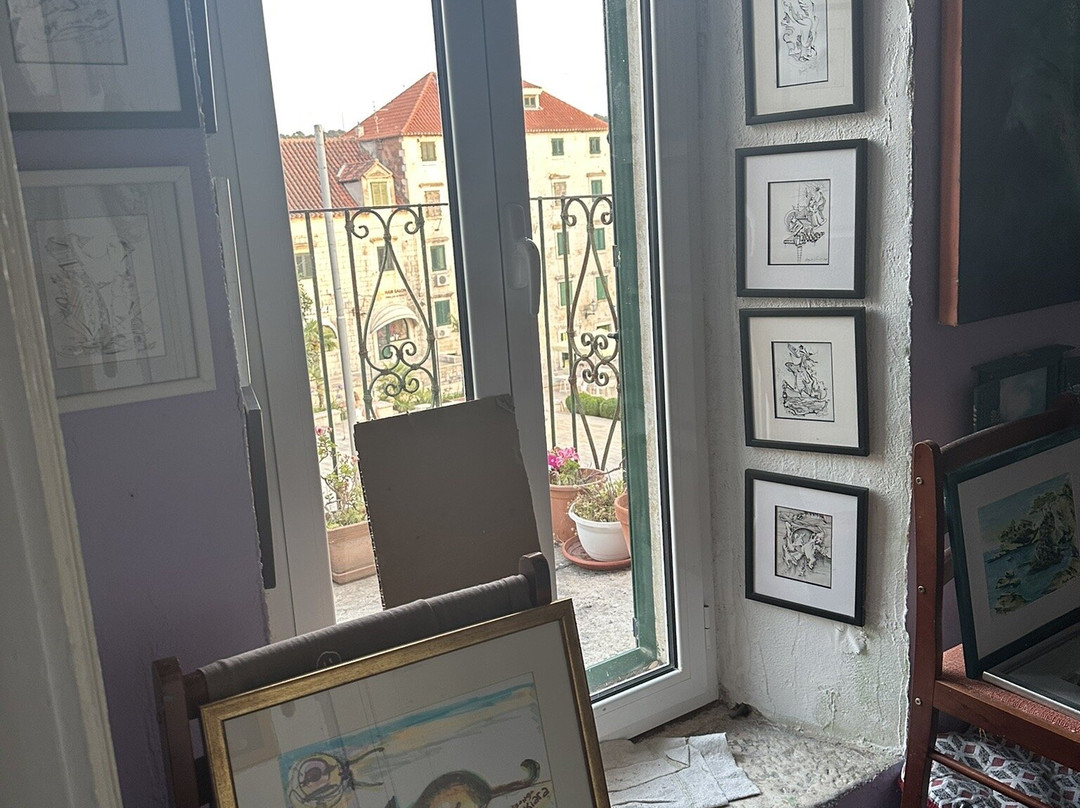 New World Lover Art Galery-玛卡沙必去景点