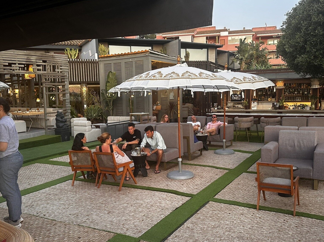 巴拉德罗酒店主图