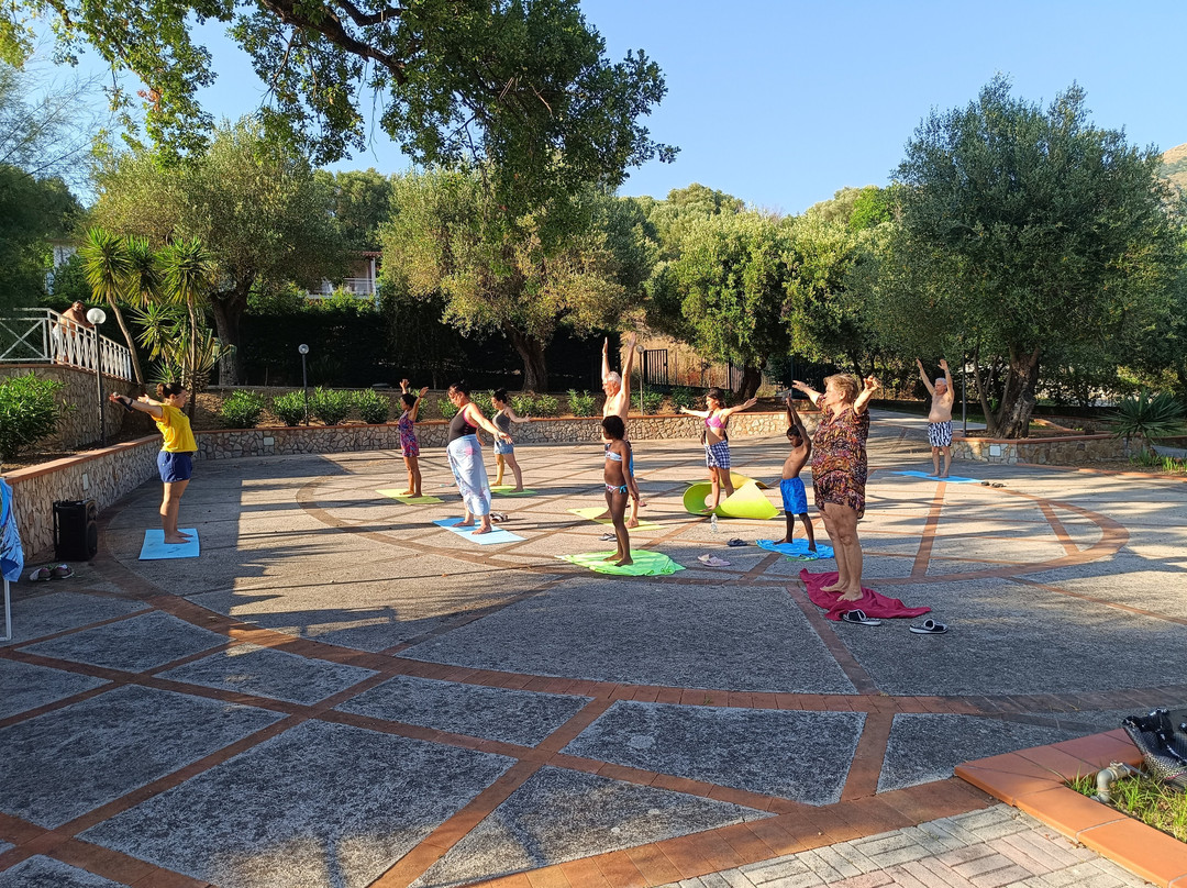 特利文托住宅酒店主图