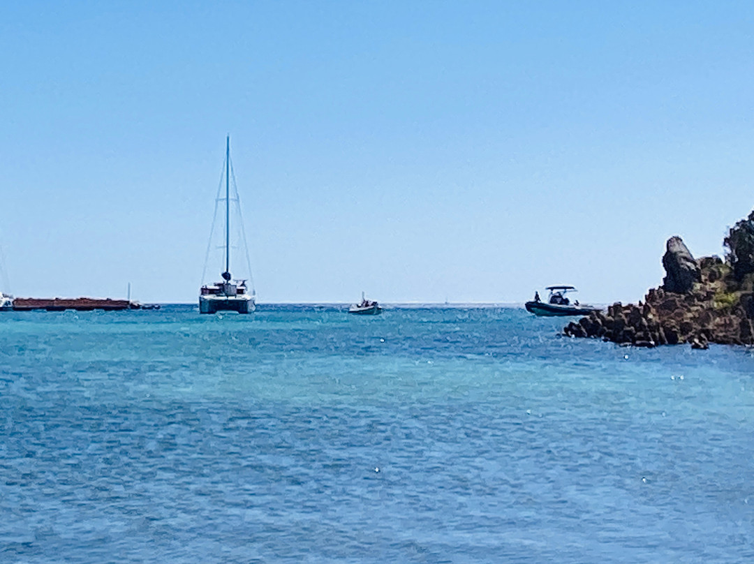 Cala Lunga Di Porto Massimo-拉马达莱娜必去景点