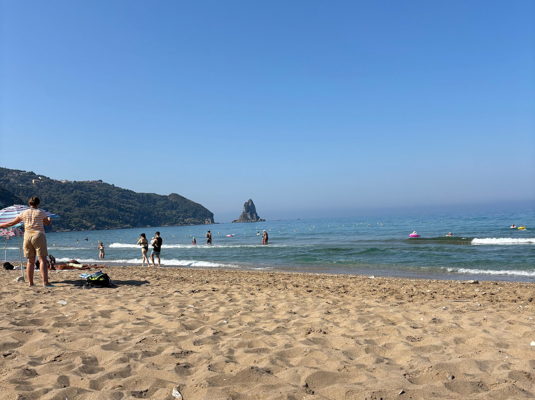 Mazis Apartments主图