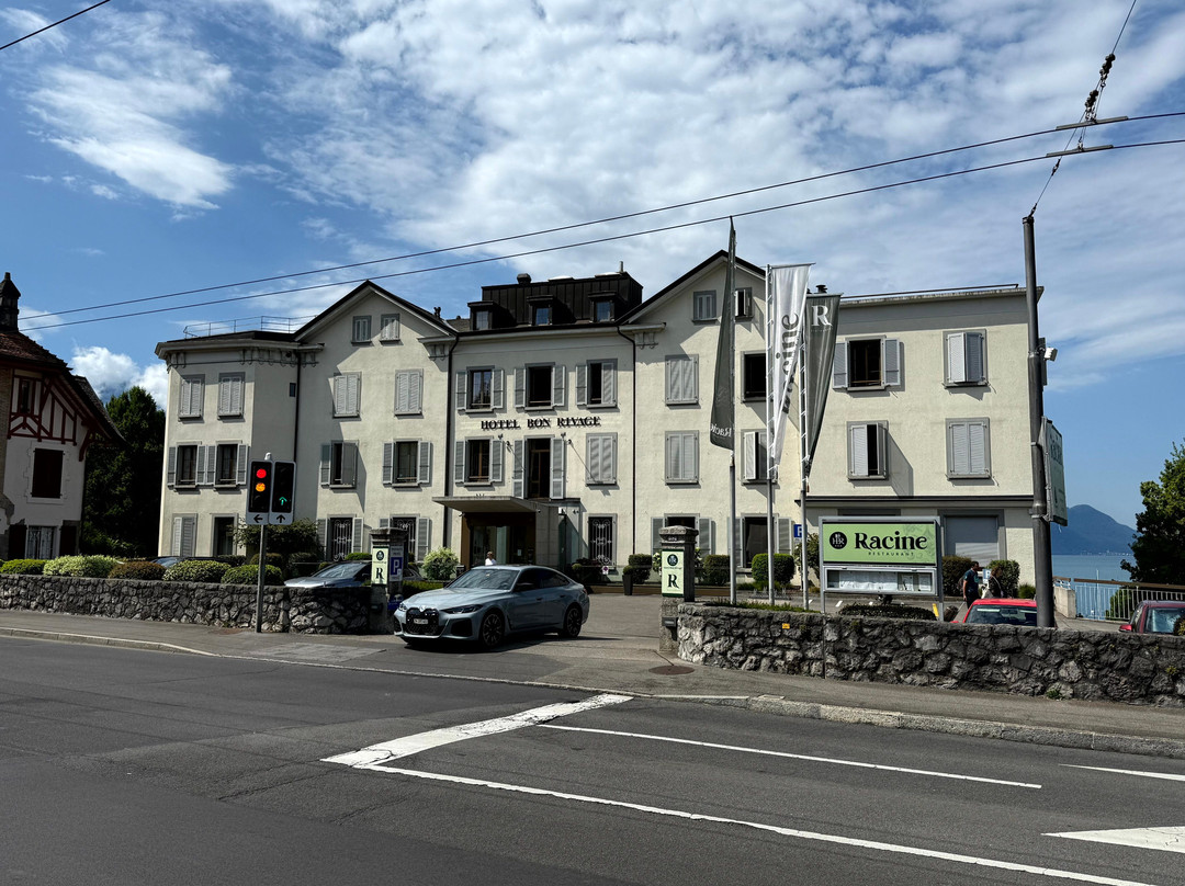 邦里瓦奇酒​​店主图