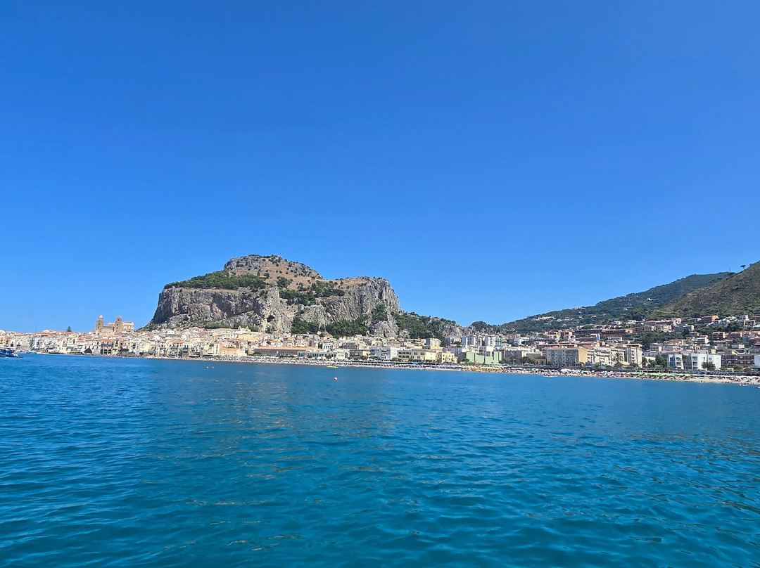 Marina Service Cefalu-切法卢必去景点