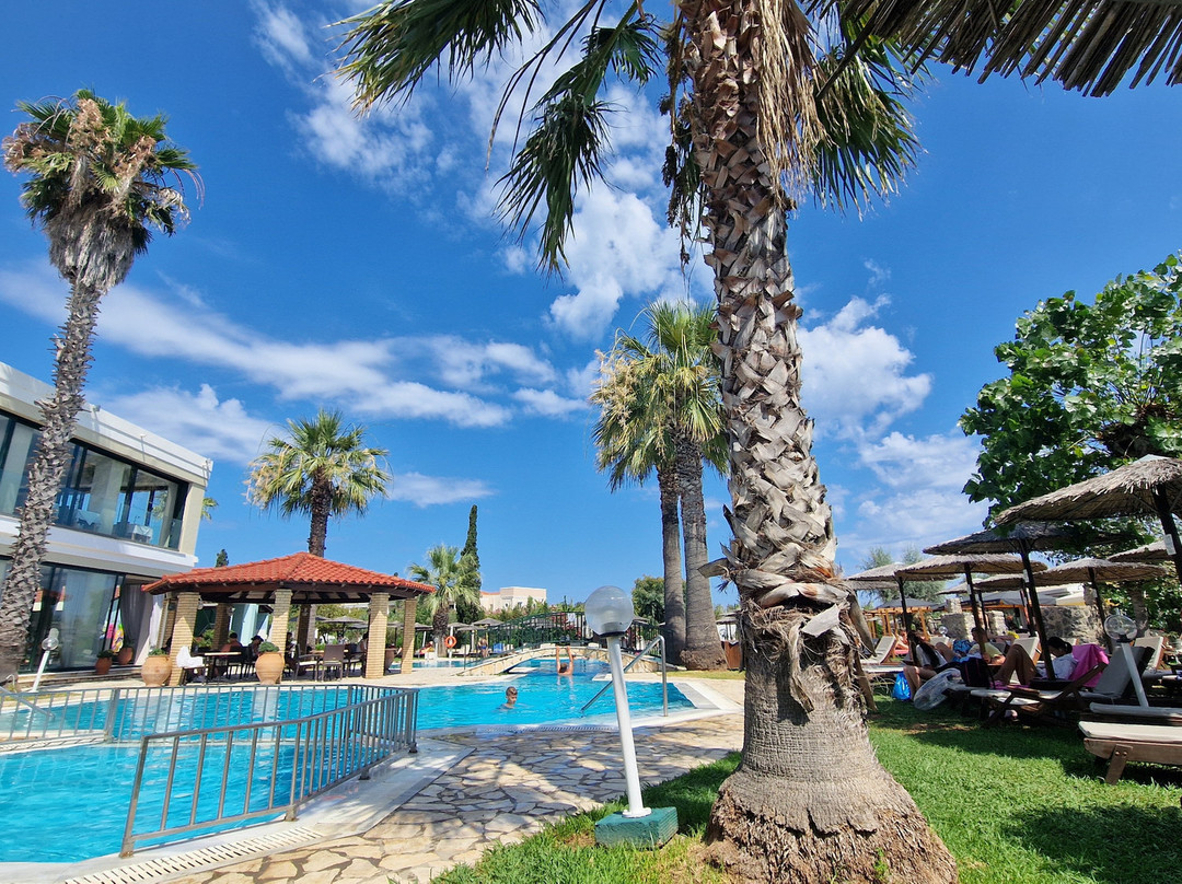 鲁斯塔酒店主图