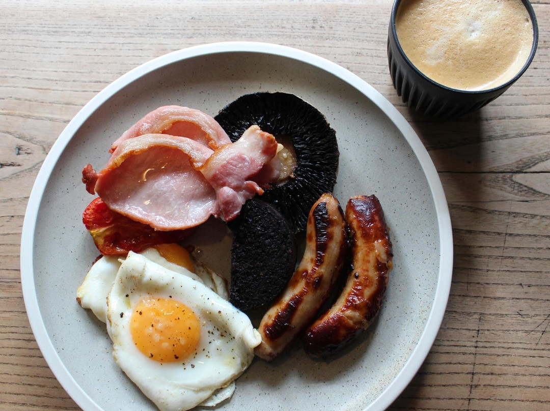 Five Pigs Cafe