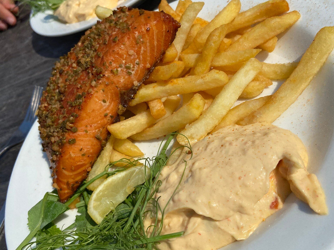 Slusens Fisk Og Røgeri