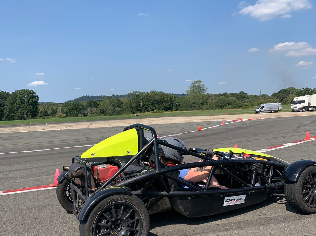 Everyman Racing Dunsfold Aerodrome-Cranleigh必去景点