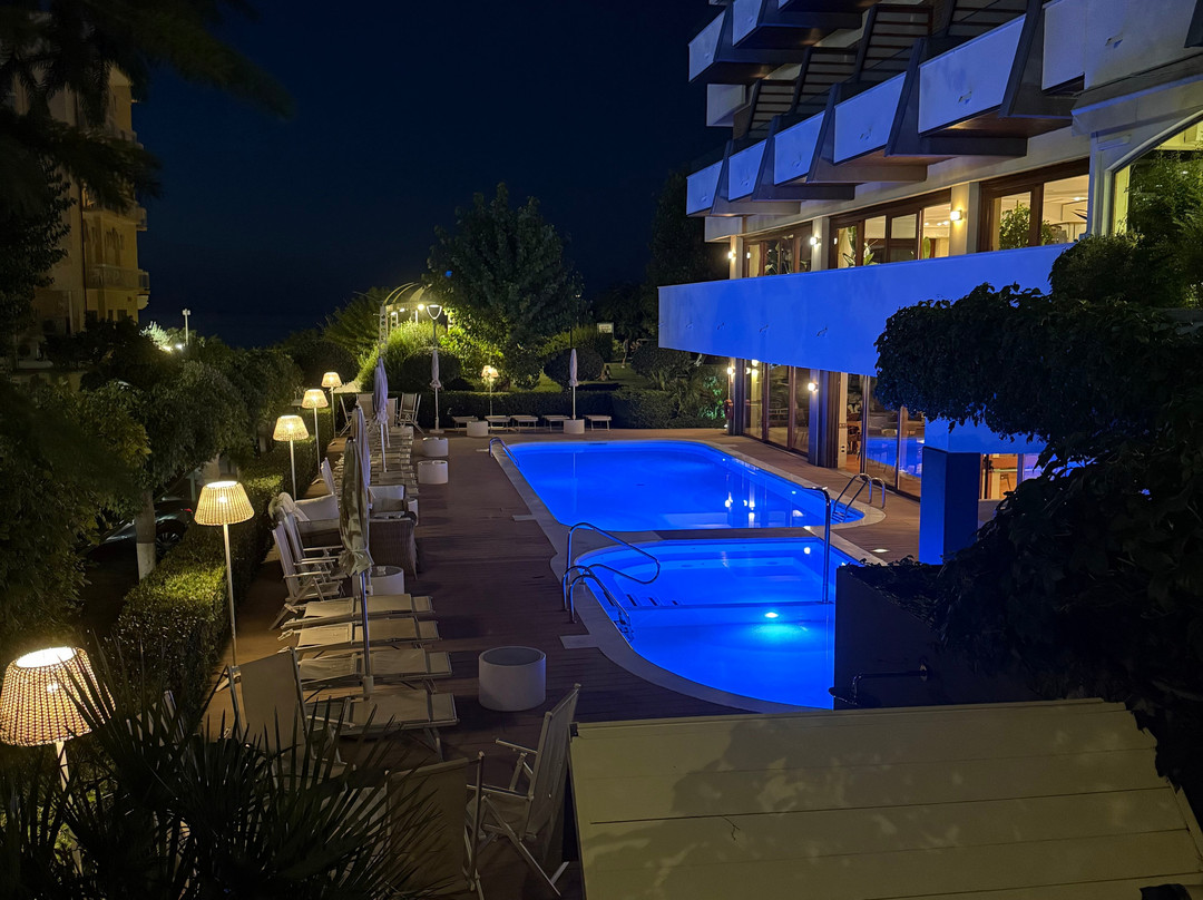 Hotel Alexander主图