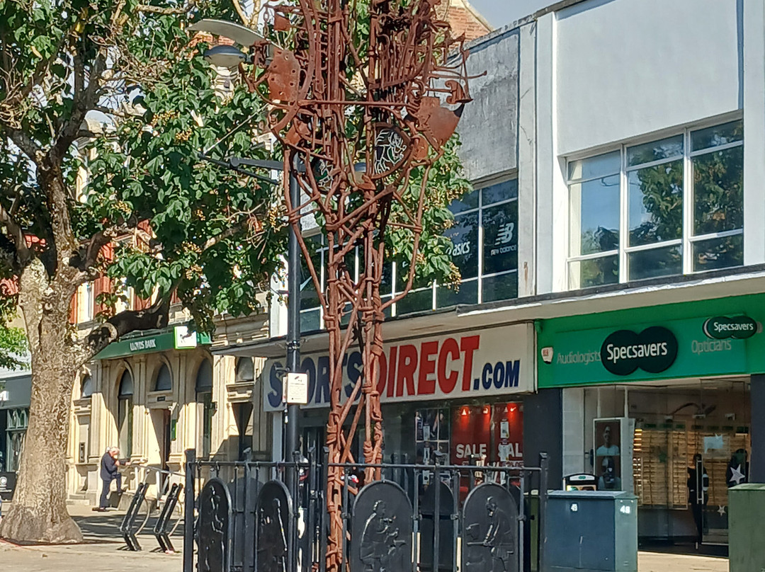 The Smith Tree Of Life-费勒姆必去景点