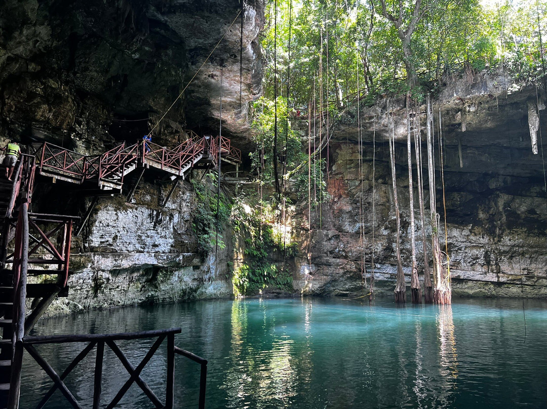 Cenote Secreto Maya-巴利亚多利德必去景点
