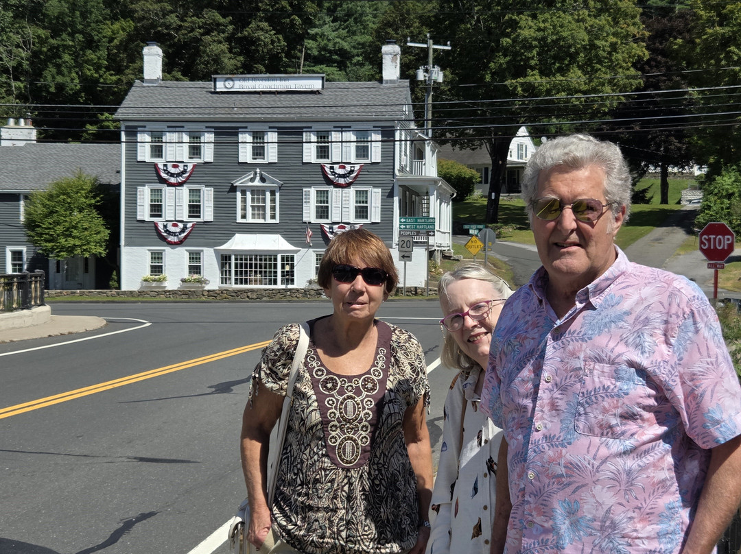 Old Riverton Inn主图