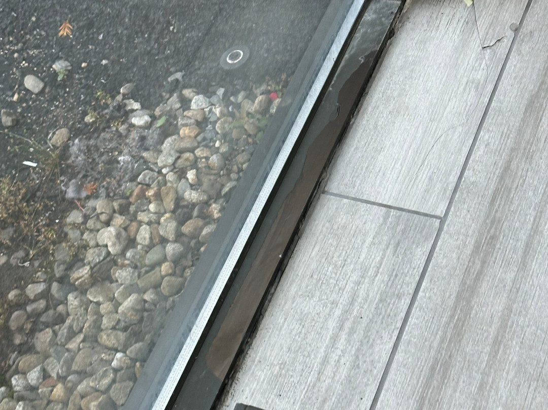 安杜佛拉昆塔套房酒店主图