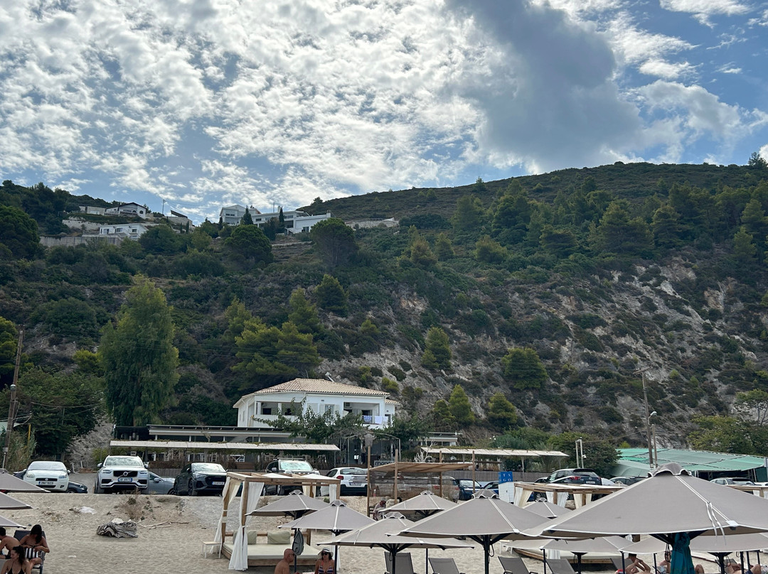 Kathisma Beach-Agios Nikitas必去景点