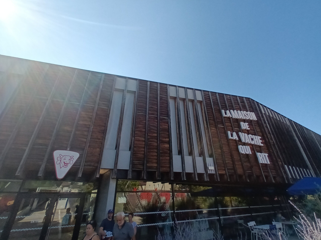 La Maison de La Vache Qui Rit-隆勒索涅必去景点